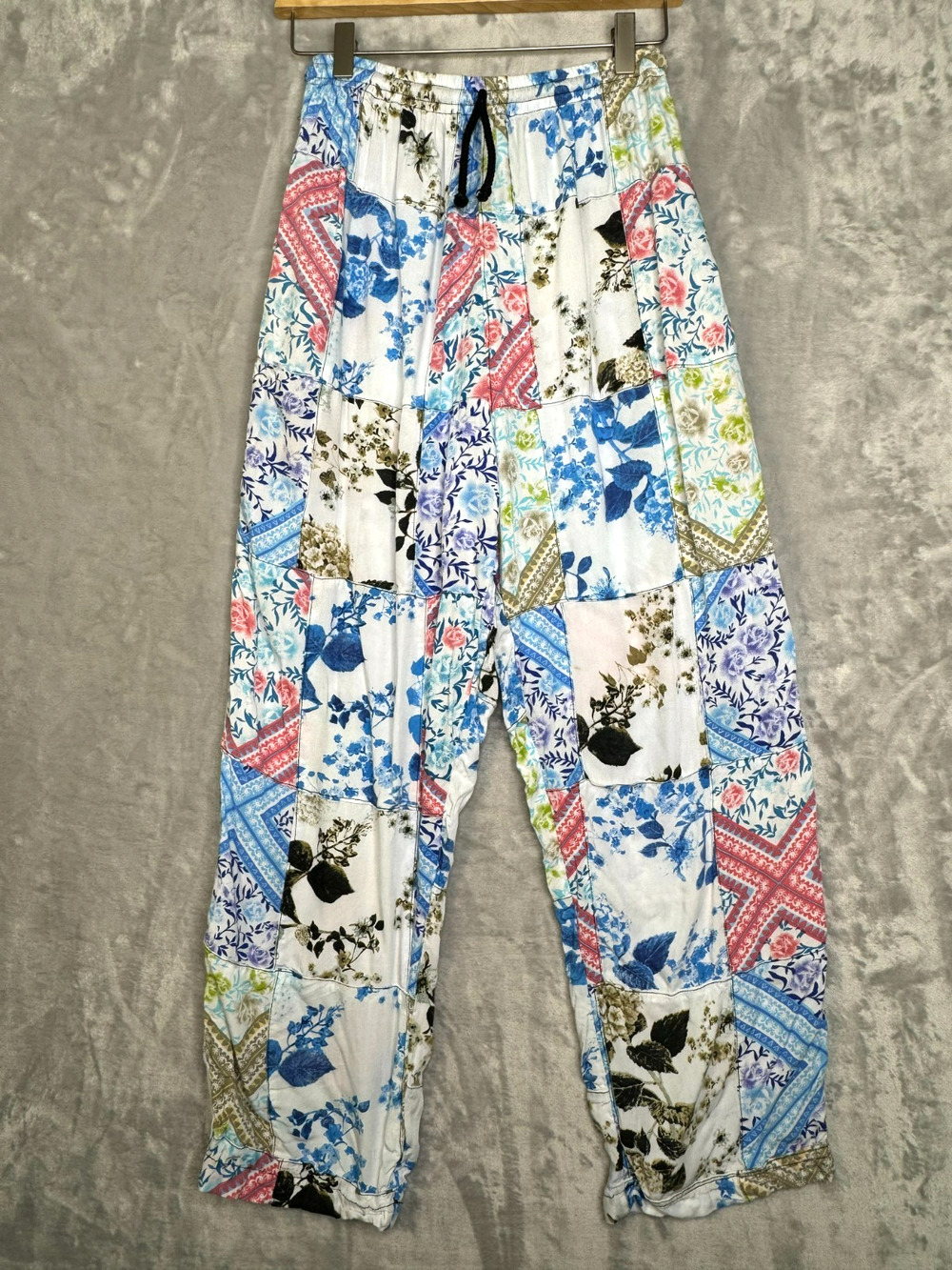 Boho Patchwork Pants Womens Medium Pull On Elastic Waist Pockets Mixed Print